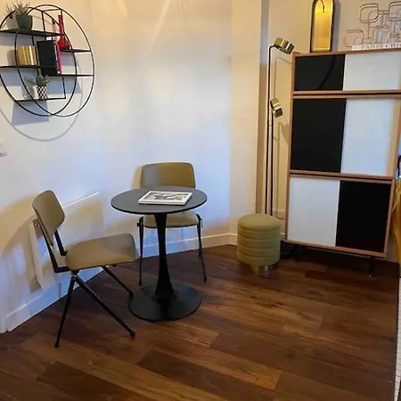 Charmant Montmartrois Apartamento *
